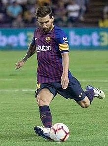 List of FC Barcelona records and statistics .